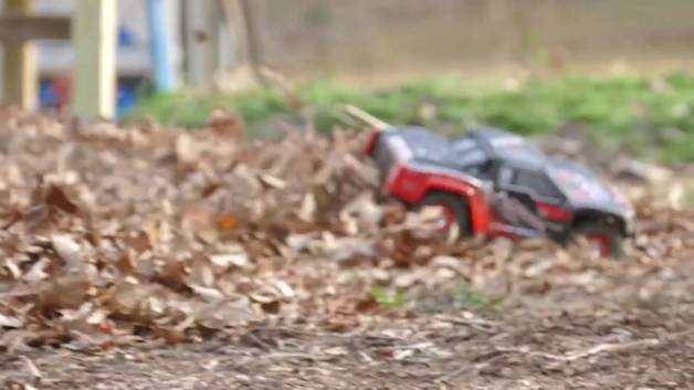 ماشین کنترلی wl toys 12423